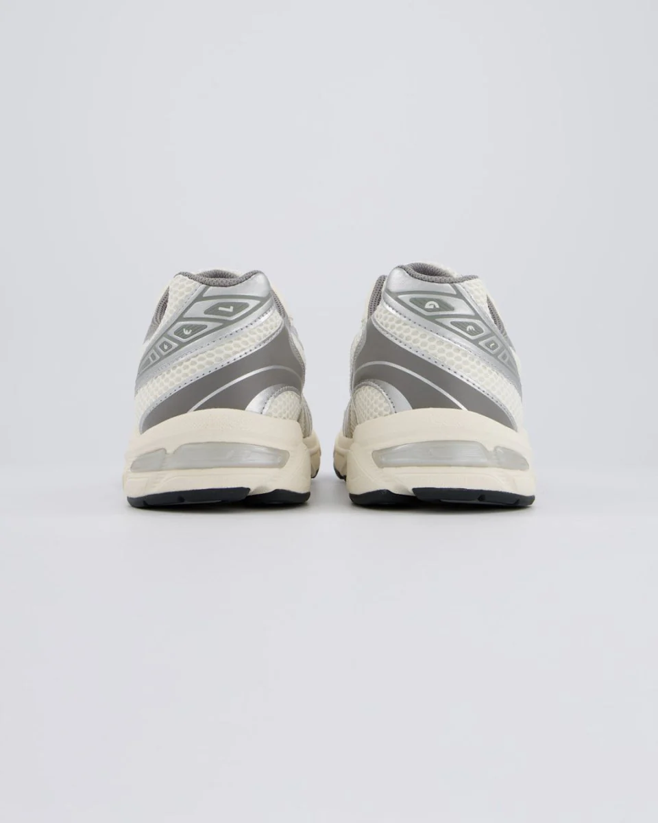 Asics Gel 1130 Beige y Plata Mujer - Image 5