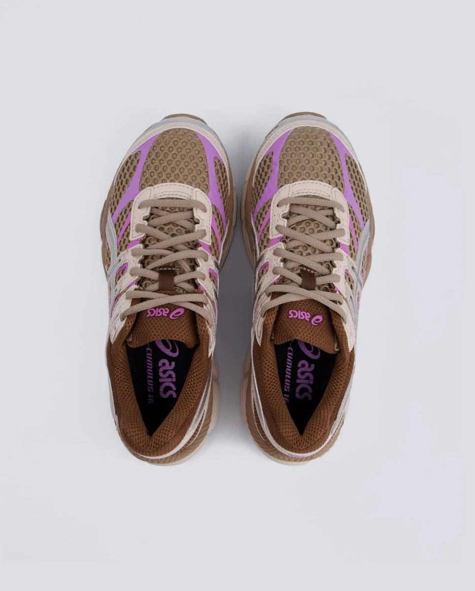 Asics Gel Cumulus 16 Marrón y Rosa Mujer - Image 3