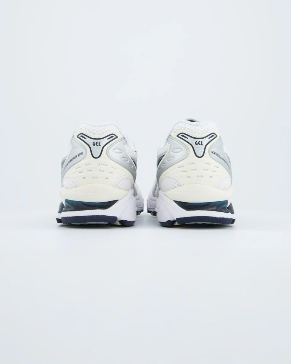 Asics Gel-Kayano 14 Blanco Y Negro Mujer - Image 5