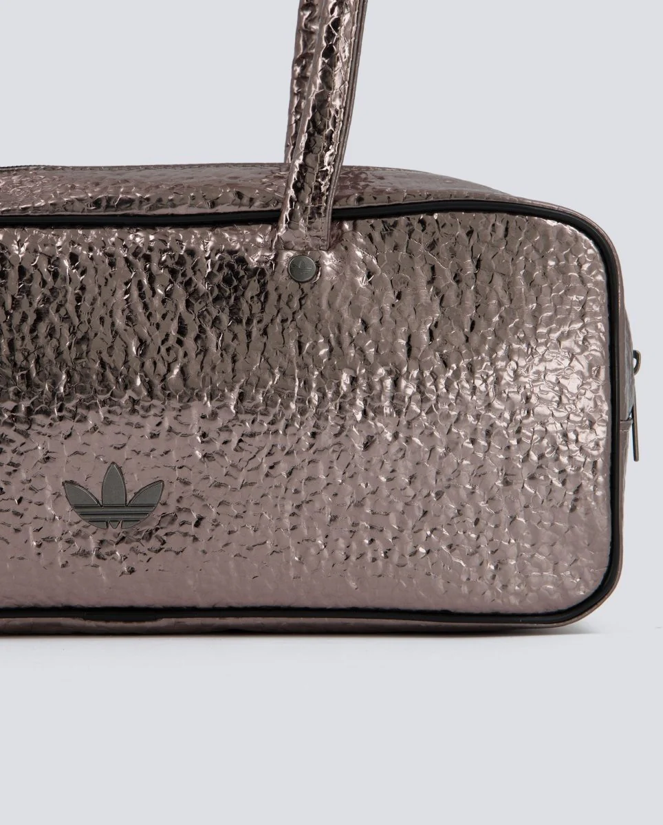 Bolso Adidas metálico Adicolor Elongated Airliner Unisex - Image 6