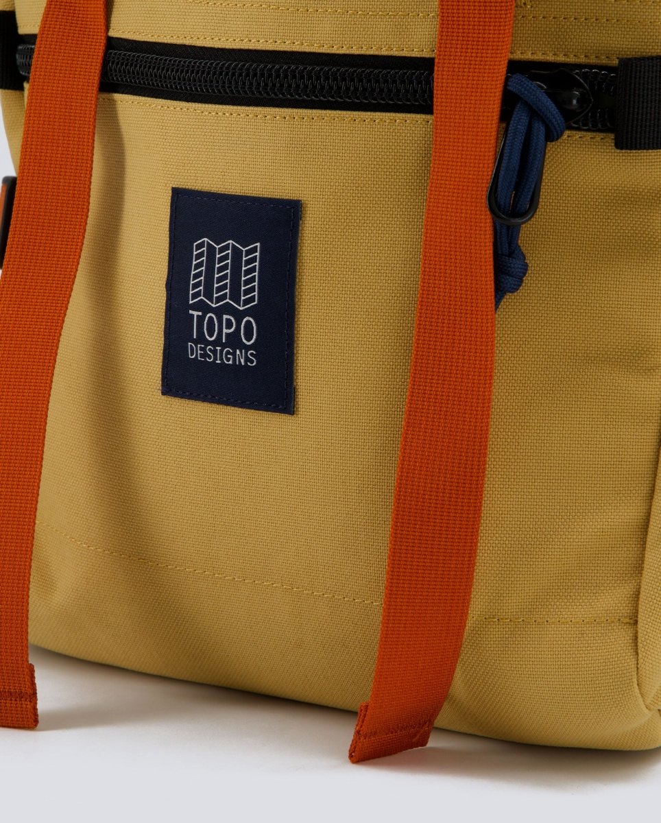 Mochila Topo Designs Rover Pack Classic Amarilla Unisex 932436-FOREST-G - Image 3