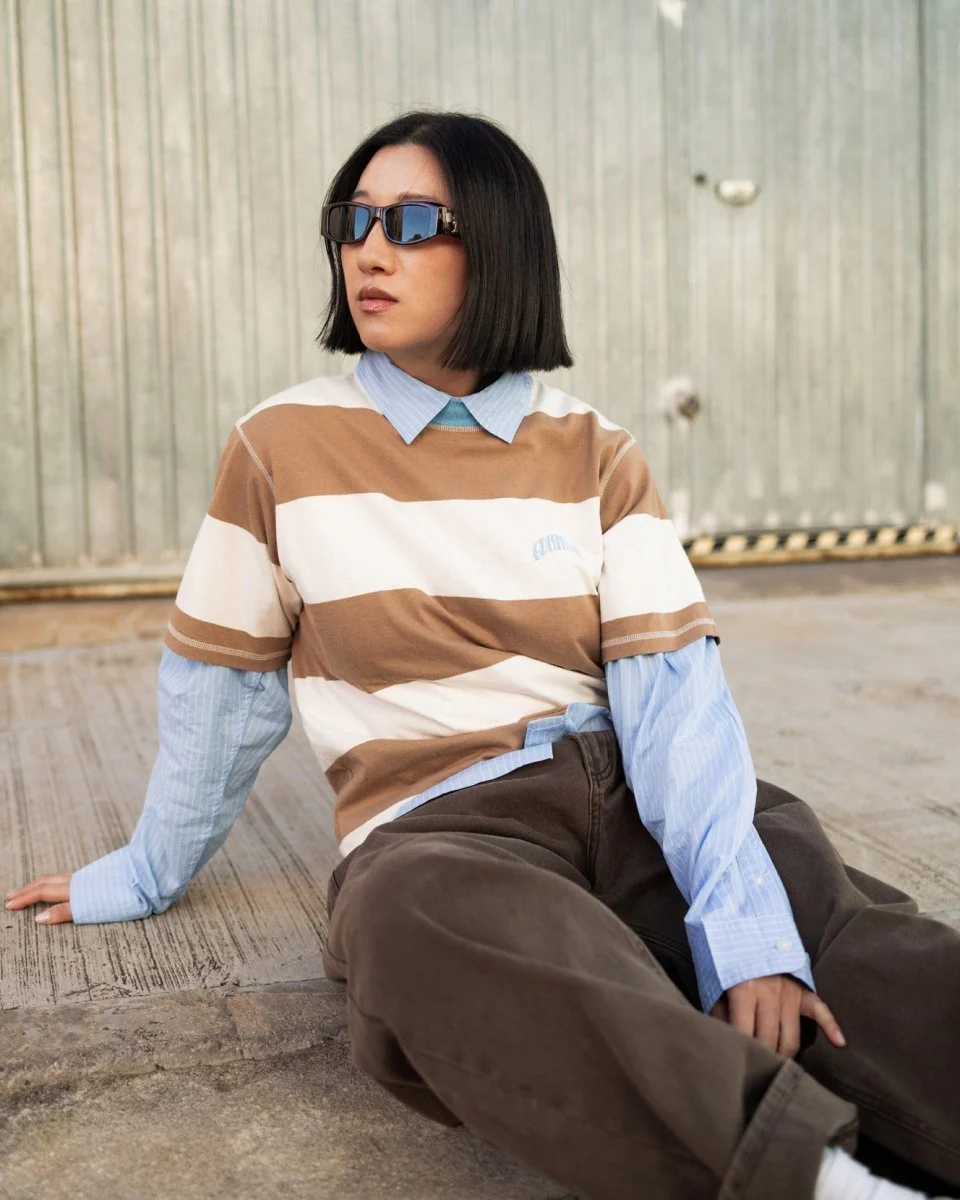 Camiseta Edmmond Studios Striped Marrón y Beige Unisex - Image 2