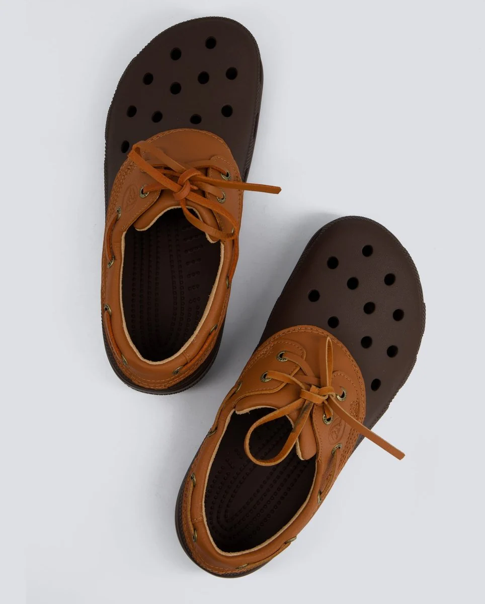 Crocs Classic Islander Marrón Hombre - Image 3