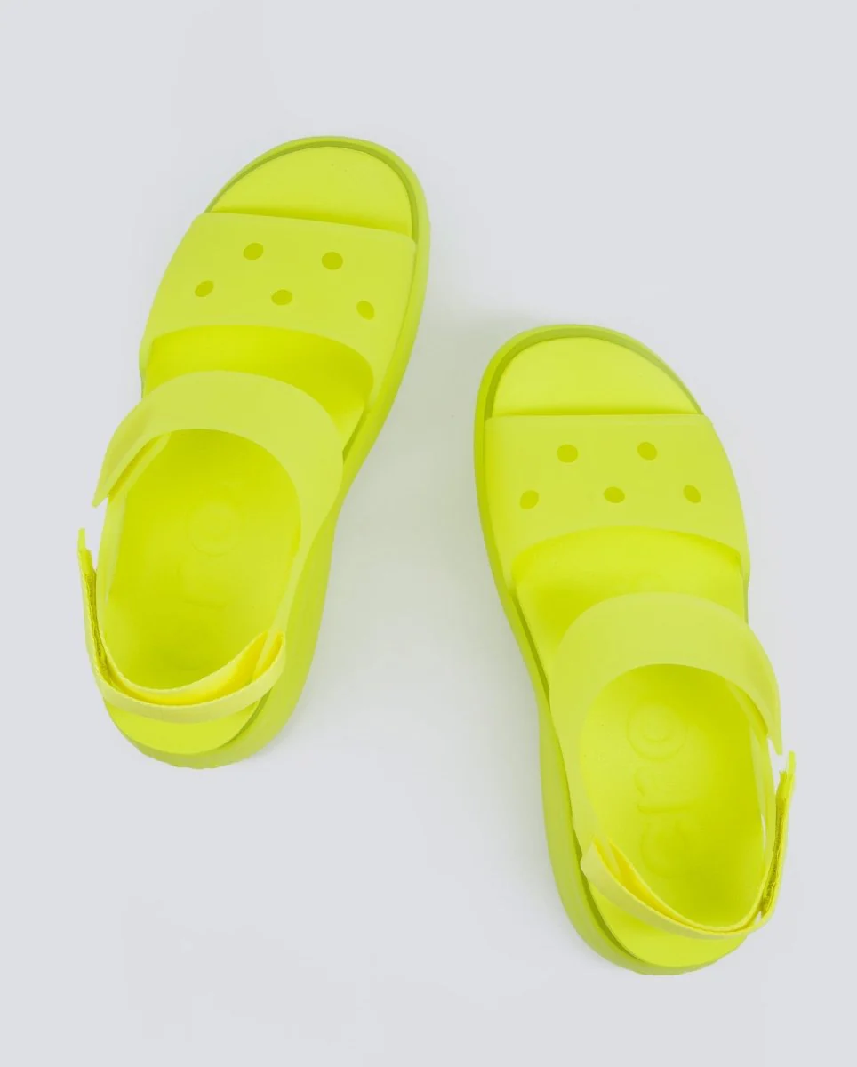 Crocs Soho Frosted Y Strap Amarillo Mujer - Image 3