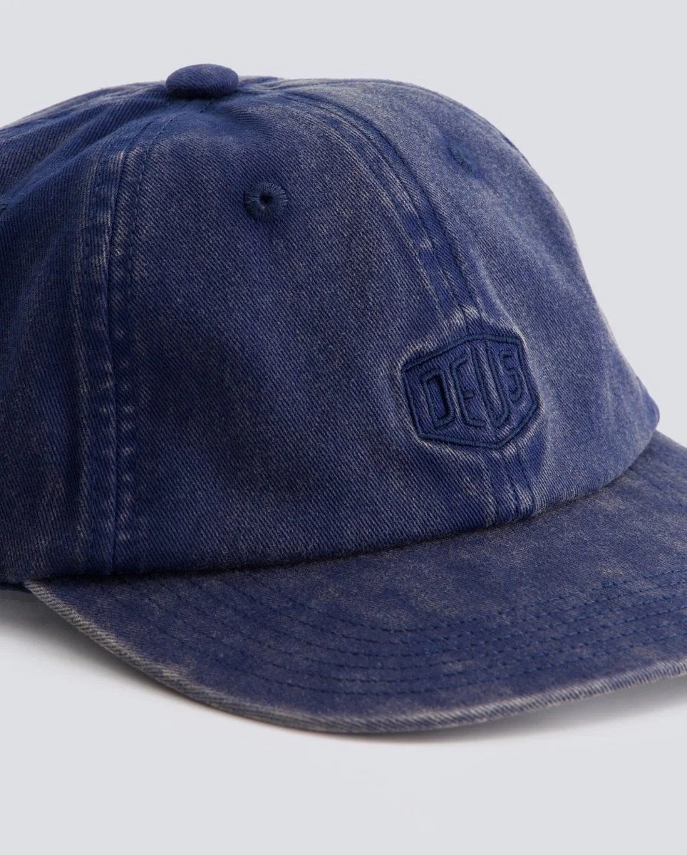 Gorra Deus Shield Garment Dyed Dad Azul Unisex - Image 2