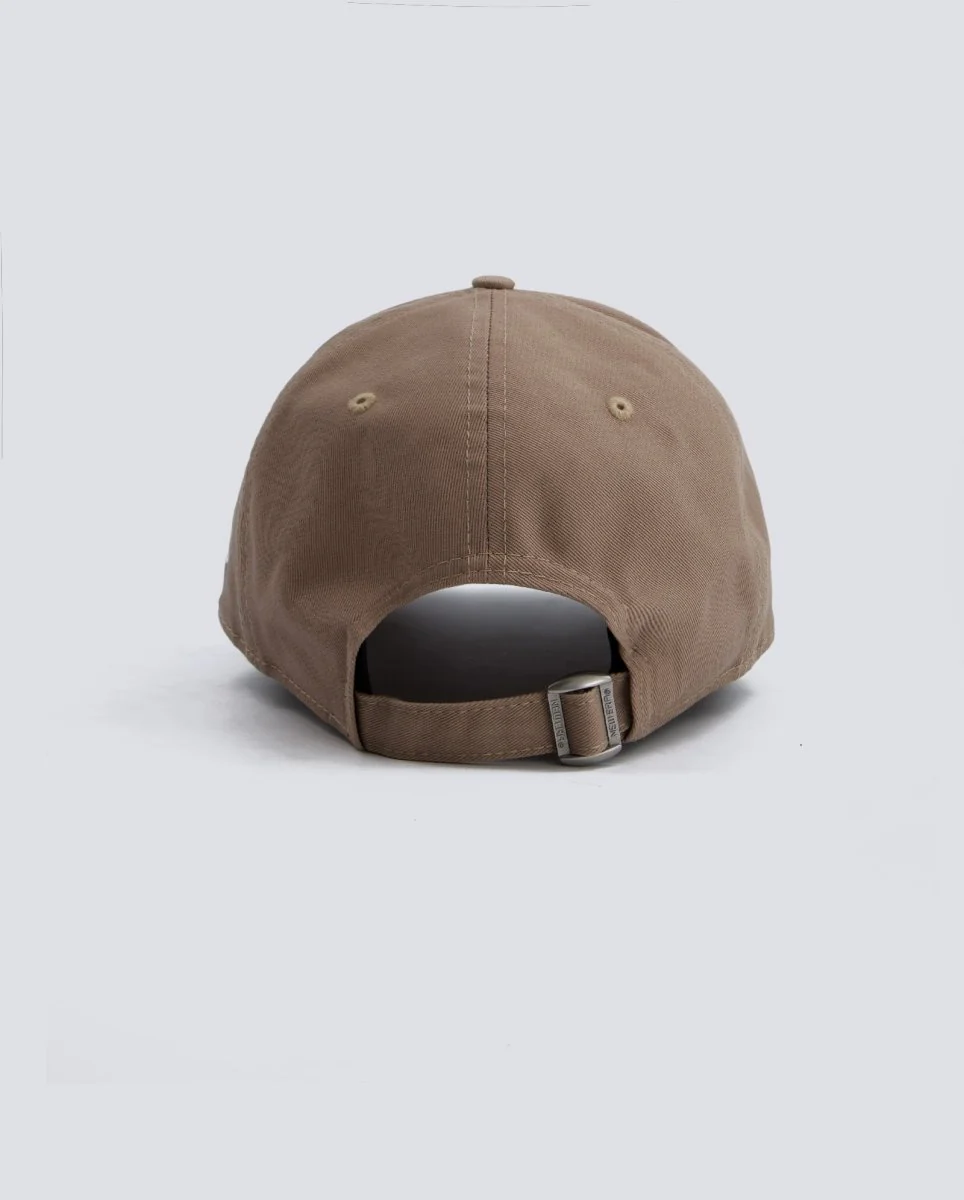 Gorra New Era League Essential 9FORTY Marrón Unisex - Image 3