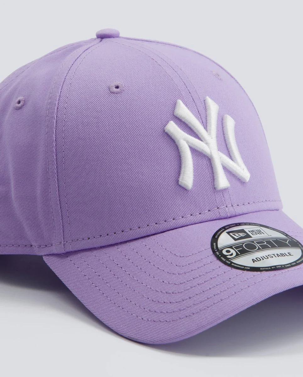 Gorra New Era League Essential 9FORTY Morado Unisex - Image 4
