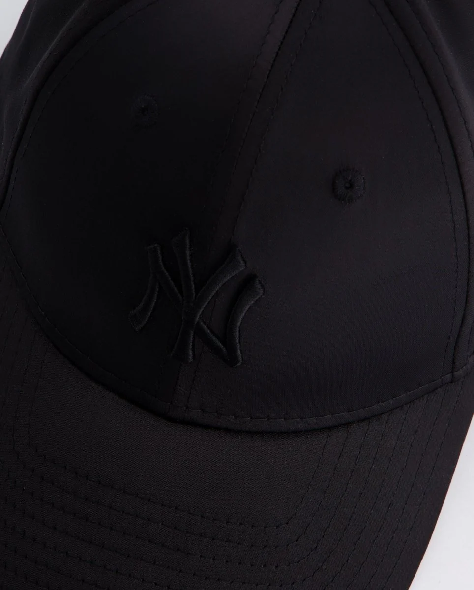 Gorra New Era Satin 9FORTY Negro Mujer - Image 4