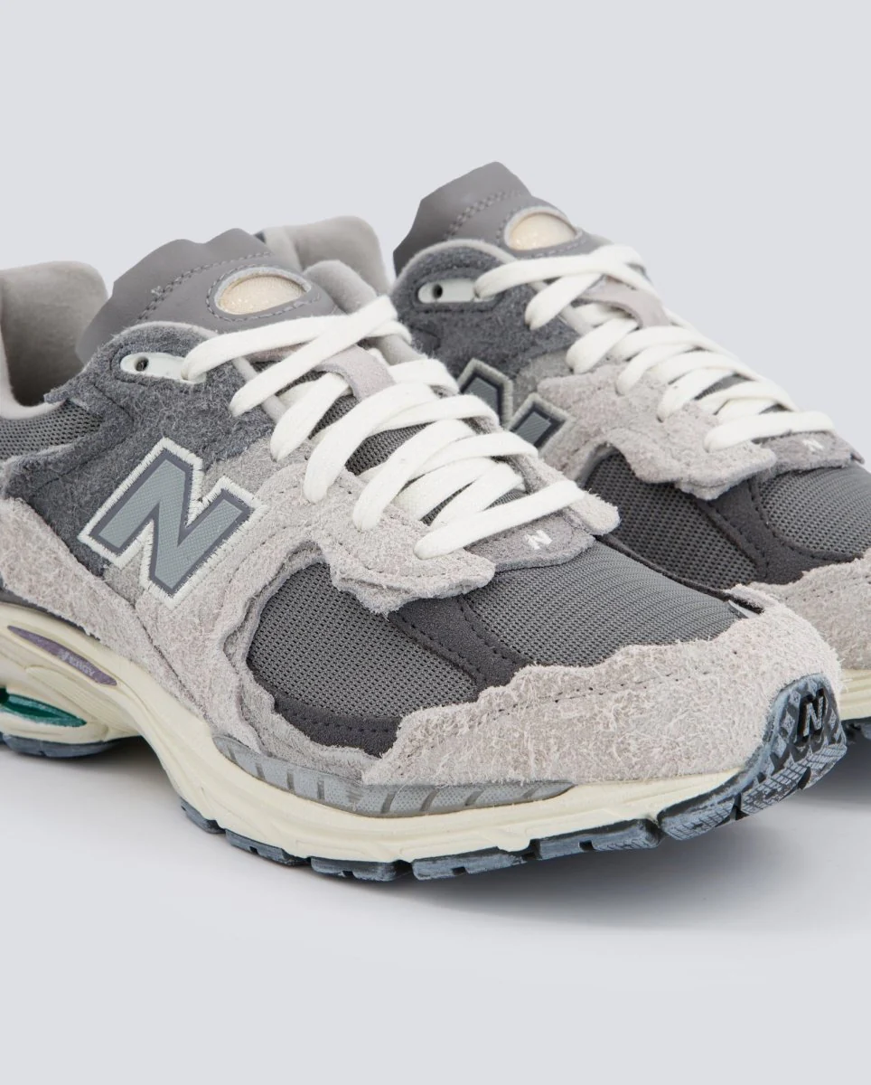 New Balance 2002R Protection Pack Gris Hombre - Image 2