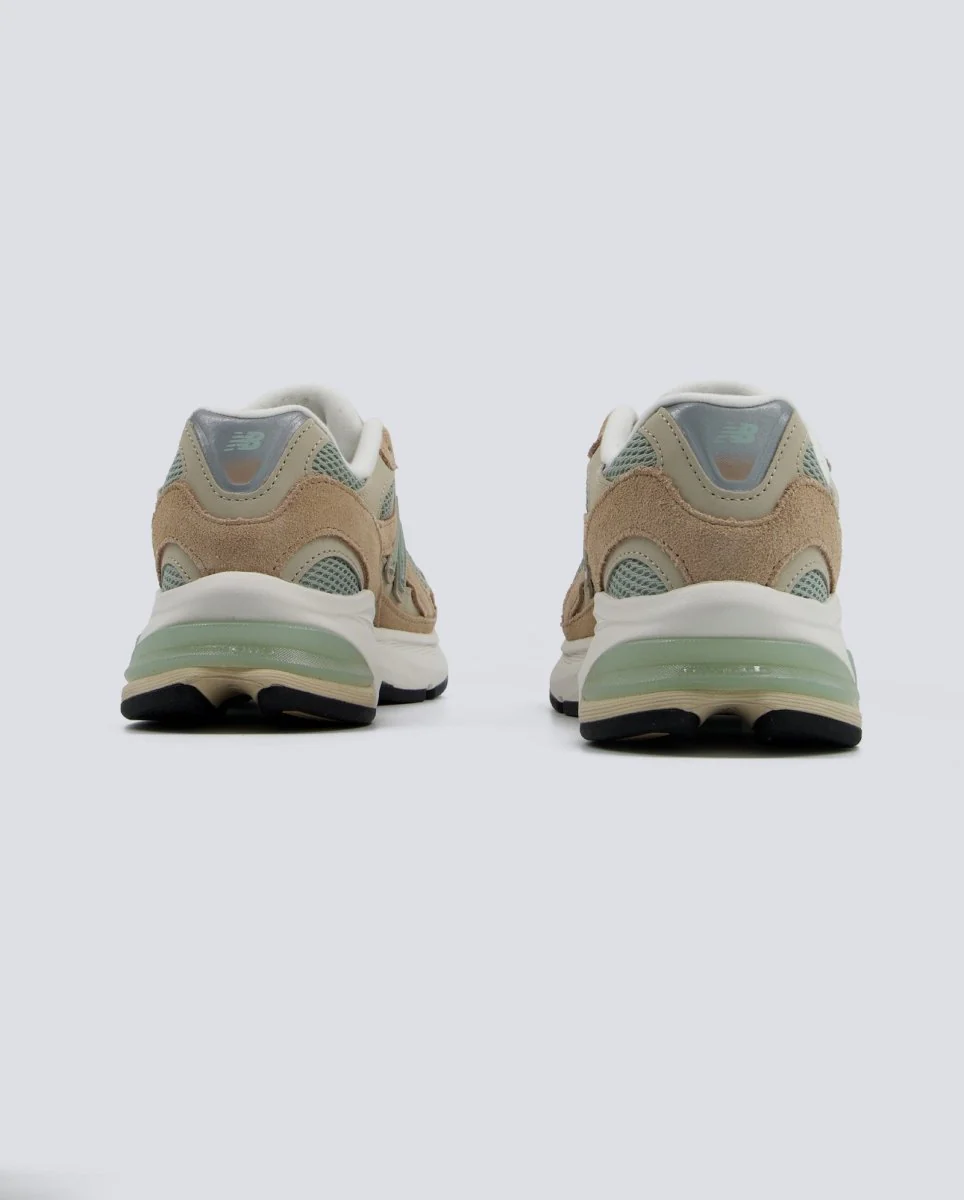 New Balance 2010 Beige Y Gris Mujer - Image 3