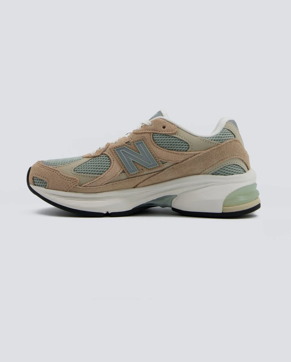 New Balance 2010 Beige Y Gris Mujer - Image 4