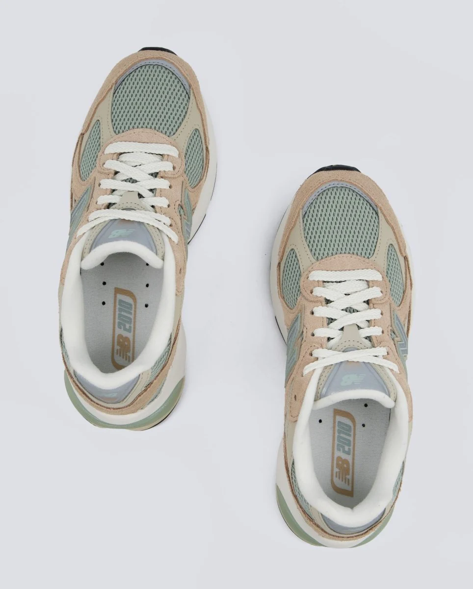 New Balance 2010 Beige Y Gris Mujer - Image 5