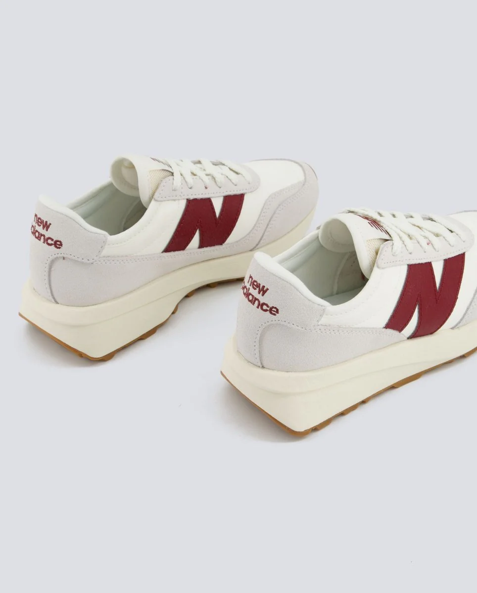 New Balance 370 Beige Y Rojo Mujer - Image 2