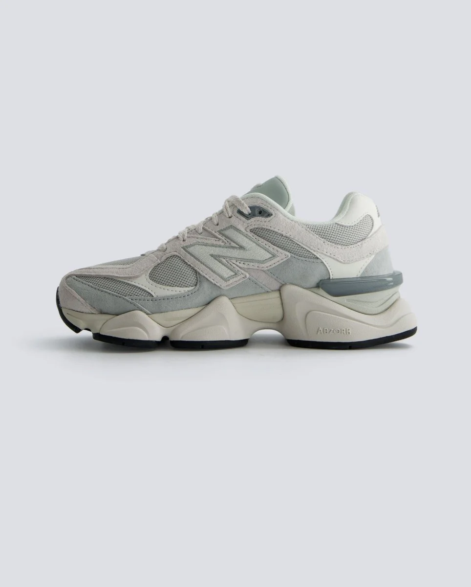 New Balance 9060 Gris Y Beige Mujer - Image 4
