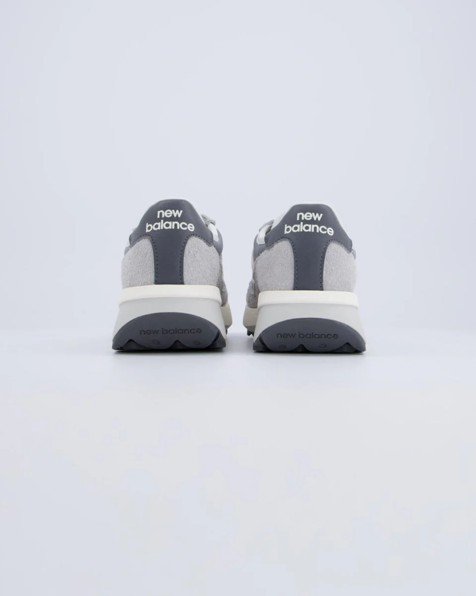 New Balance U370AH Gris Claro Mujer - Image 5