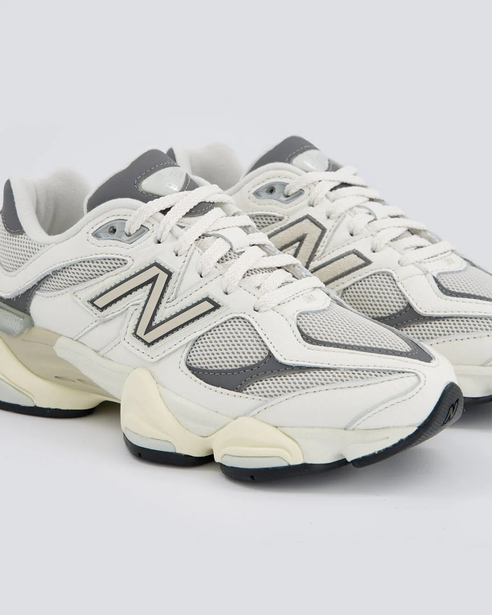 New Balance U9060AGA Gris Y Blanco Mujer - Image 2
