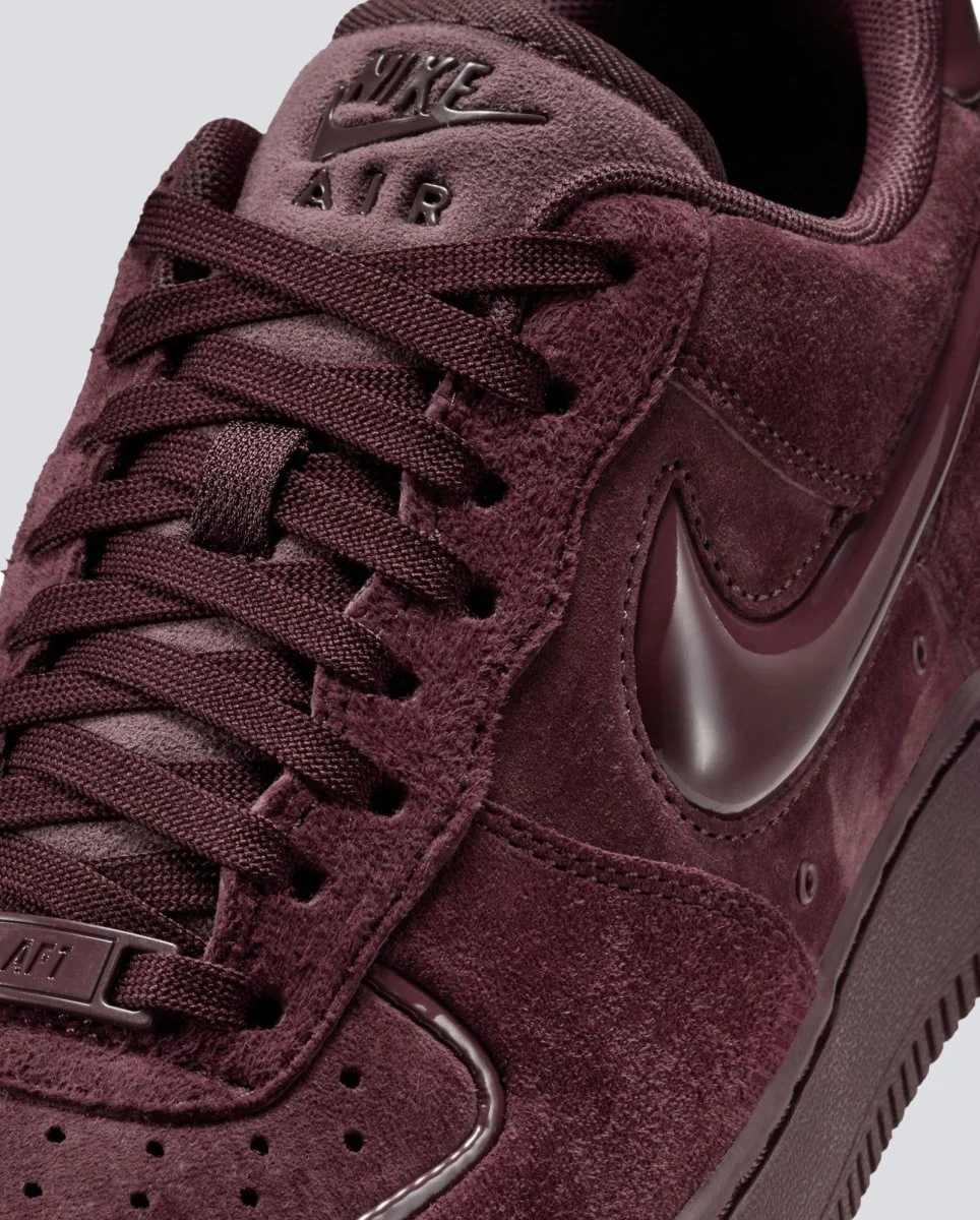 Nike Air Force 1 Low 07 Crush Burgundy Crush Mujer - Image 2